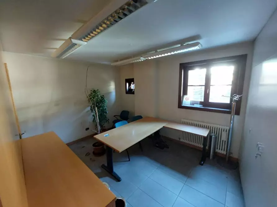 Immagine 10 di Negozio in vendita  in PIAZZA BERTACCHI, N. 2 a Madesimo