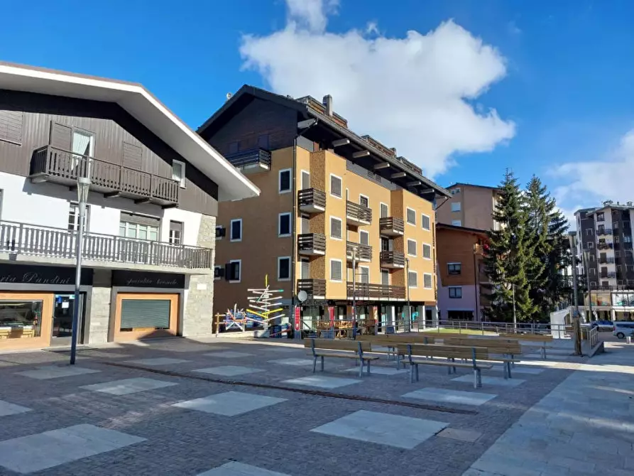 Immagine 20 di Negozio in vendita  in PIAZZA BERTACCHI, N. 2 a Madesimo