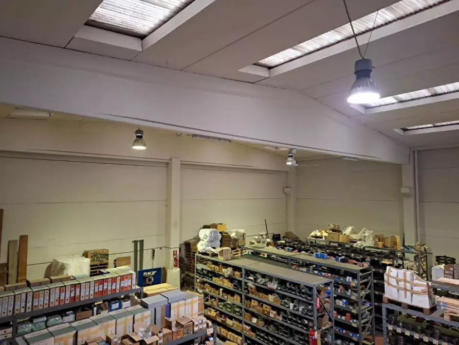 Immagine 7 di Magazzino in vendita  in Ravenna, N. snc a Ravenna