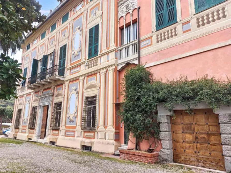 Immagine 1 di Villa in vendita  in Via Nazionale Piemonte, 4, 17100 Savona SV, Italia a Savona