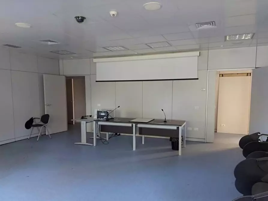 Immagine 4 di Ufficio in vendita  in Via Aldo Bartocci, N. 9/B a Terni