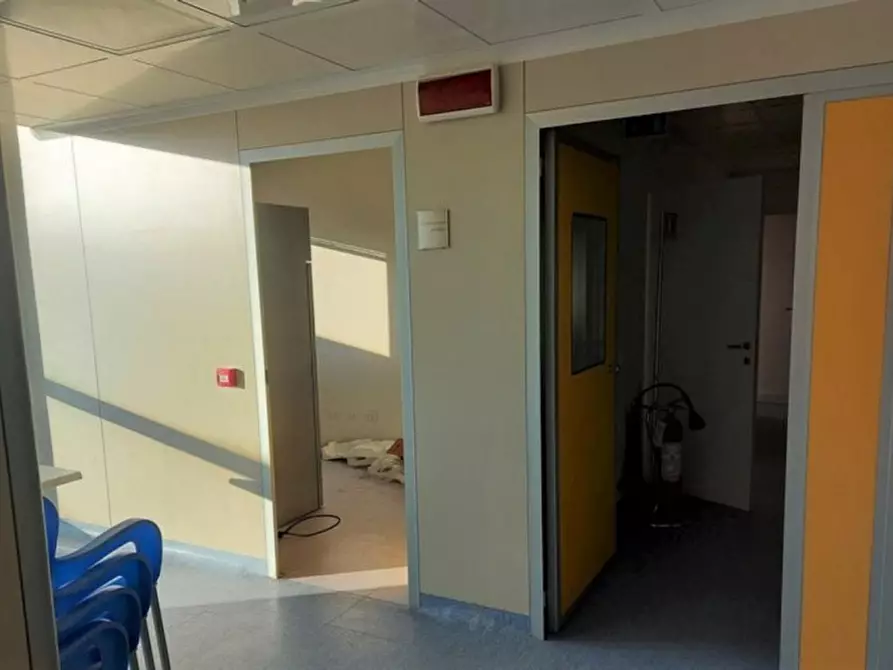 Immagine 6 di Ufficio in vendita  in Via Aldo Bartocci, N. 9/B a Terni