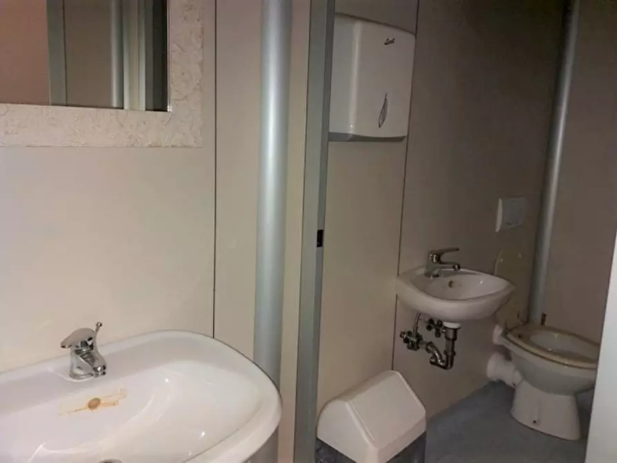 Immagine 11 di Ufficio in vendita  in Via Aldo Bartocci, N. 9/B a Terni