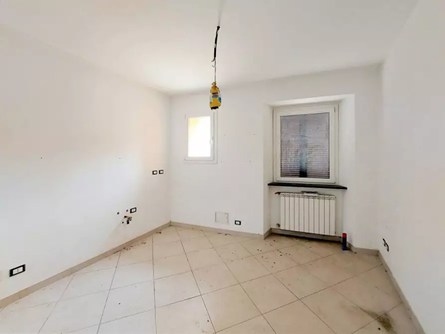 Immagine 5 di Appartamento in vendita  in Piazza Garibaldi, N. 4 a Borzonasca