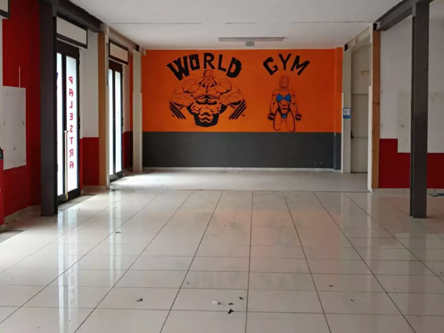 Immagine 1 di Negozio in vendita  in Corso Umberto I, N. snc a Alvignano