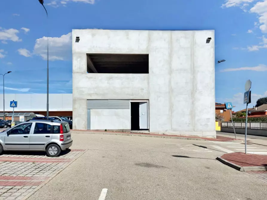 Immagine 8 di Capannone industriale in vendita  in Piazza Alleati, N. 8 a Cigliano