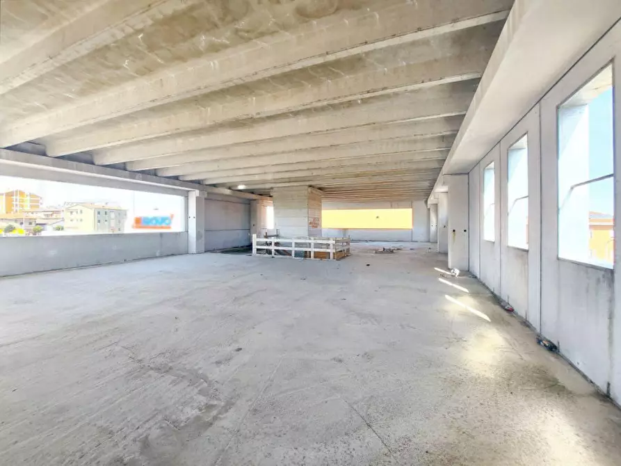 Immagine 13 di Capannone industriale in vendita  in Piazza Alleati, N. 8 a Cigliano