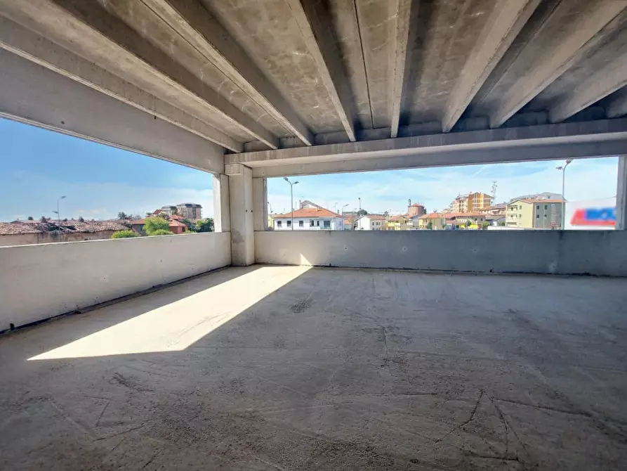 Immagine 14 di Capannone industriale in vendita  in Piazza Alleati, N. 8 a Cigliano