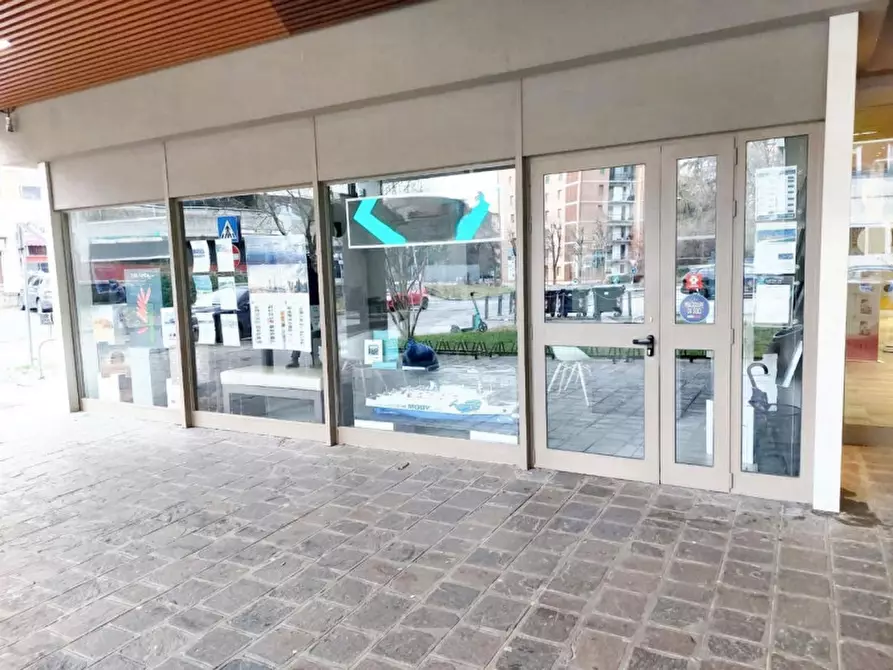 Immagine 9 di Negozio in vendita  in VIA MOHANDAS KARAMCHAND GANDHI, N. 3 a Reggio Nell'emilia