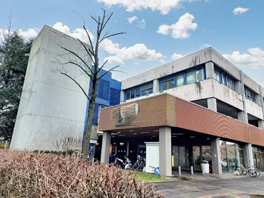 Immagine 12 di Negozio in vendita  in VIA MOHANDAS KARAMCHAND GANDHI, N. 3 a Reggio Nell'emilia