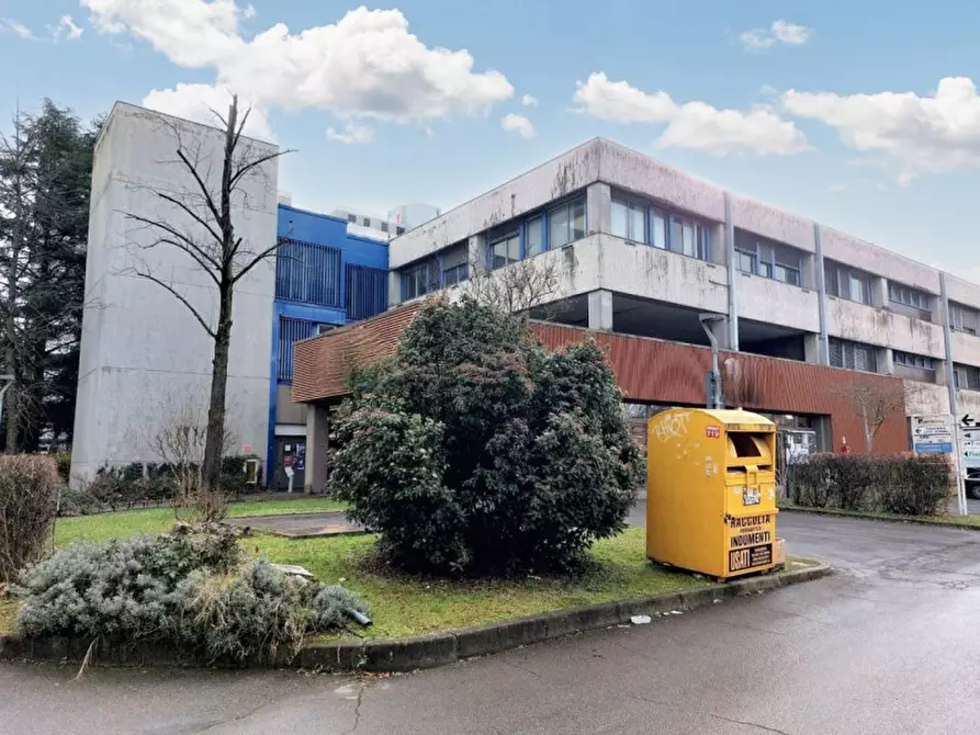 Immagine 13 di Negozio in vendita  in VIA MOHANDAS KARAMCHAND GANDHI, N. 3 a Reggio Nell'emilia