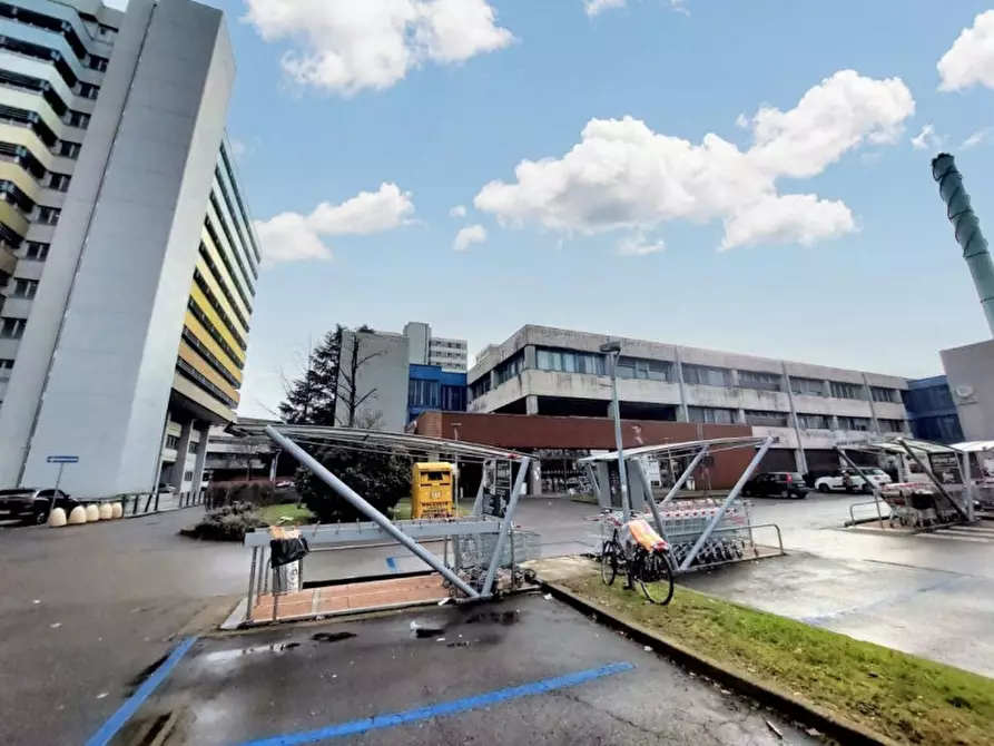 Immagine 14 di Negozio in vendita  in VIA MOHANDAS KARAMCHAND GANDHI, N. 3 a Reggio Nell'emilia