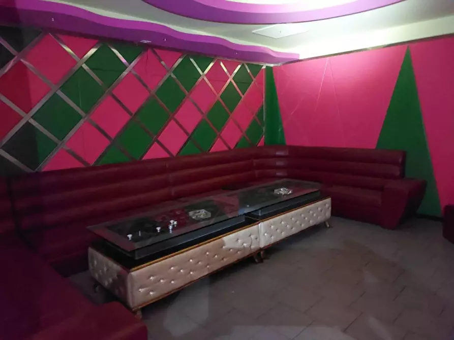 Immagine 9 di Negozio in vendita  in Via Magistrini, 3, 40013 Castel Maggiore BO, Italia a Castel Maggiore