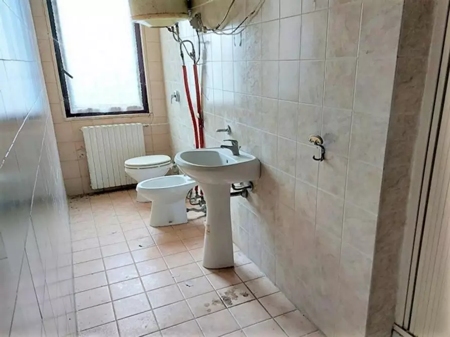 Immagine 16 di Capannone industriale in vendita  in Via Galileo Galilei, N. 8/10 a Cilavegna