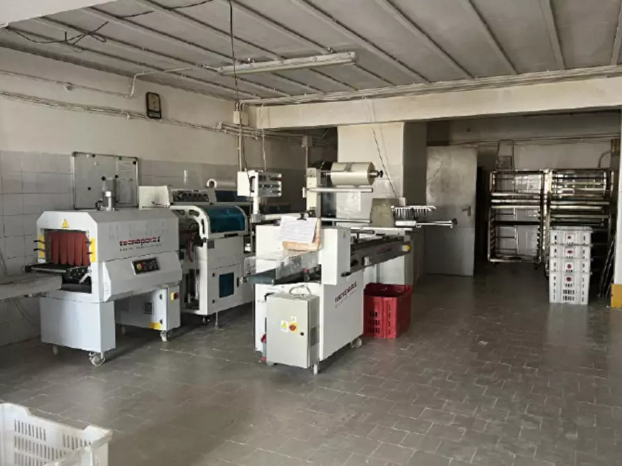 Immagine 5 di Capannone industriale in vendita  in Via Dei Funari, N. 1/3 a Orvieto