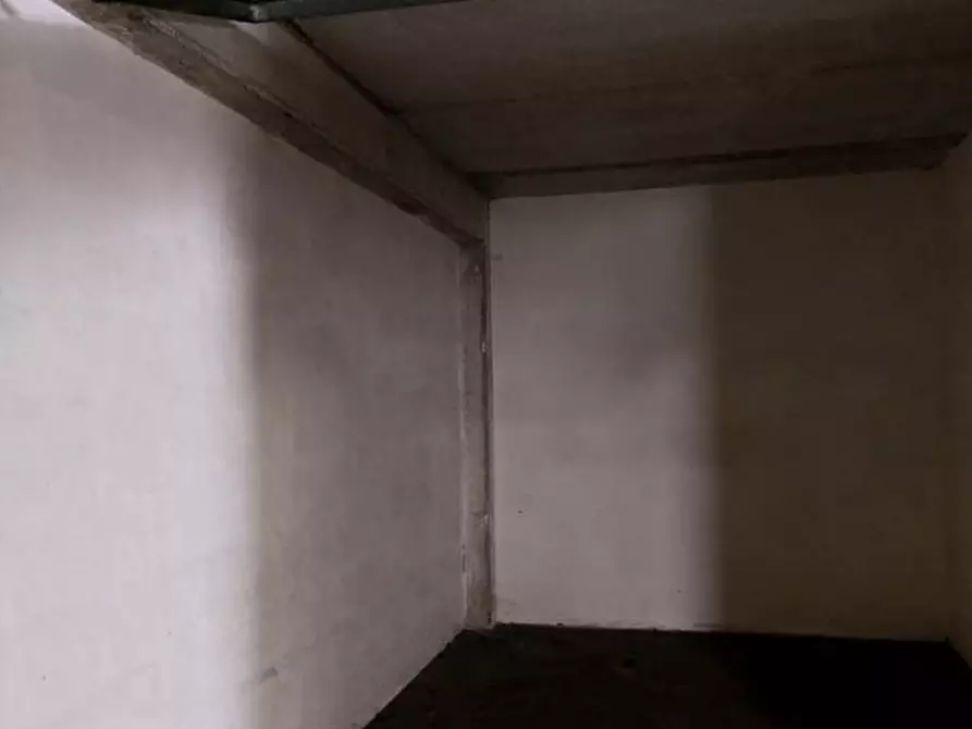 Immagine 3 di Posto auto in vendita  in Via dei Giardinetti, N. 158 a Roma