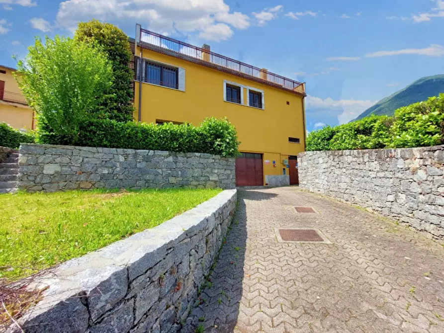 Immagine 14 di Appartamento in vendita  in Via IV Novembre, N. 1 a Chiuro