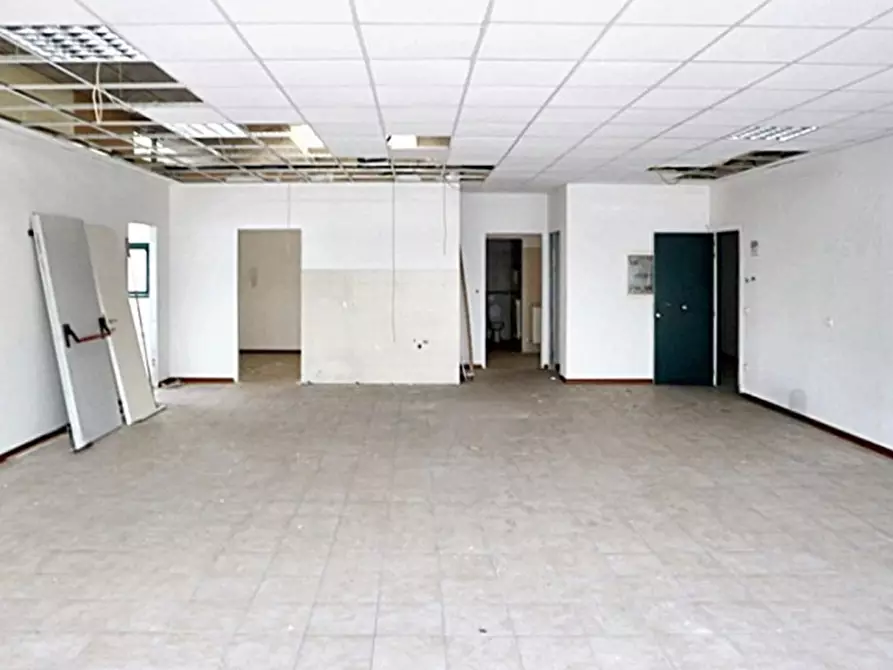 Immagine 5 di Ufficio in vendita  in Via del Consorzio, N. 39 a Falconara Marittima