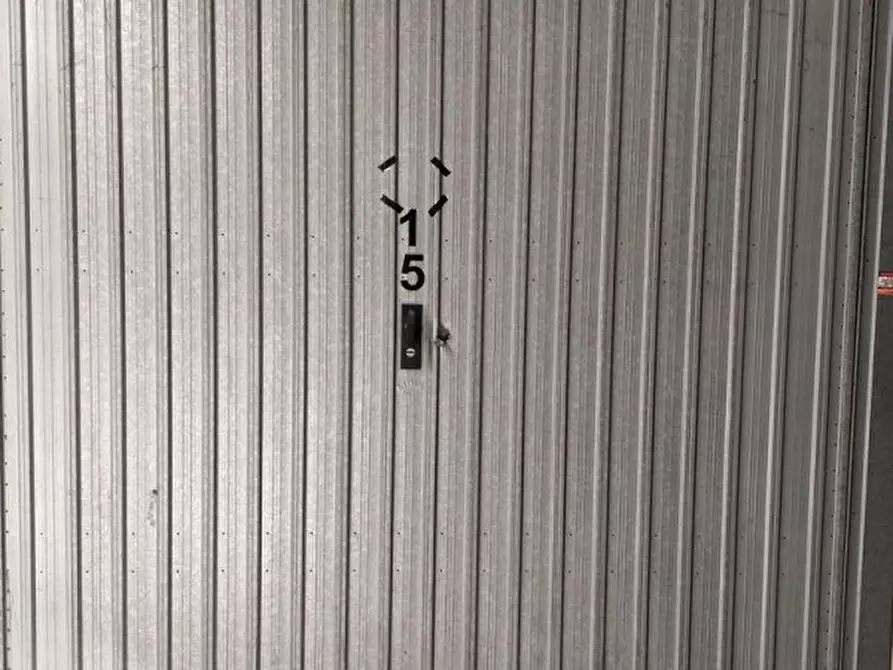 Immagine 5 di Posto auto in vendita  in Via dei Giardinetti, N. 158 a Roma