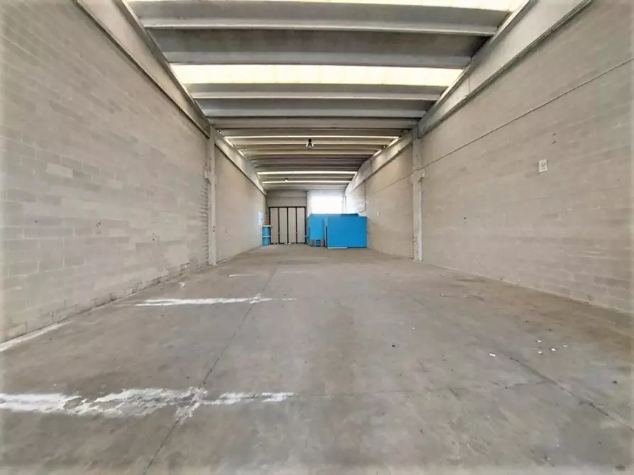 Immagine 7 di Capannone industriale in vendita  in Strada provinciale 27, N. 16 a Maleo