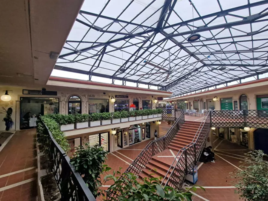 Immagine 1 di Negozio in vendita  in Centro commerciale Anteo, N. snc a Anzio