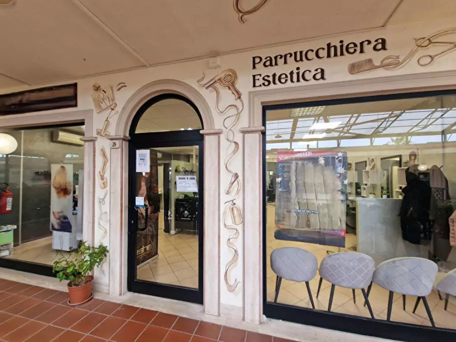 Immagine 8 di Negozio in vendita  in Centro commerciale Anteo, N. snc a Anzio