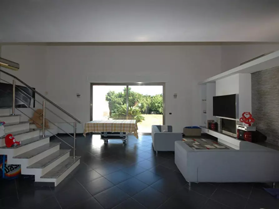 Immagine 19 di Capannone industriale in vendita  in Via Girolamo Fracastoro, N. 2 a Brindisi