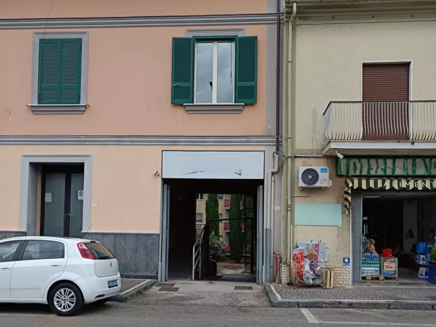 Immagine 1 di Negozio in vendita  in Corso Umberto I, N. snc a Alvignano