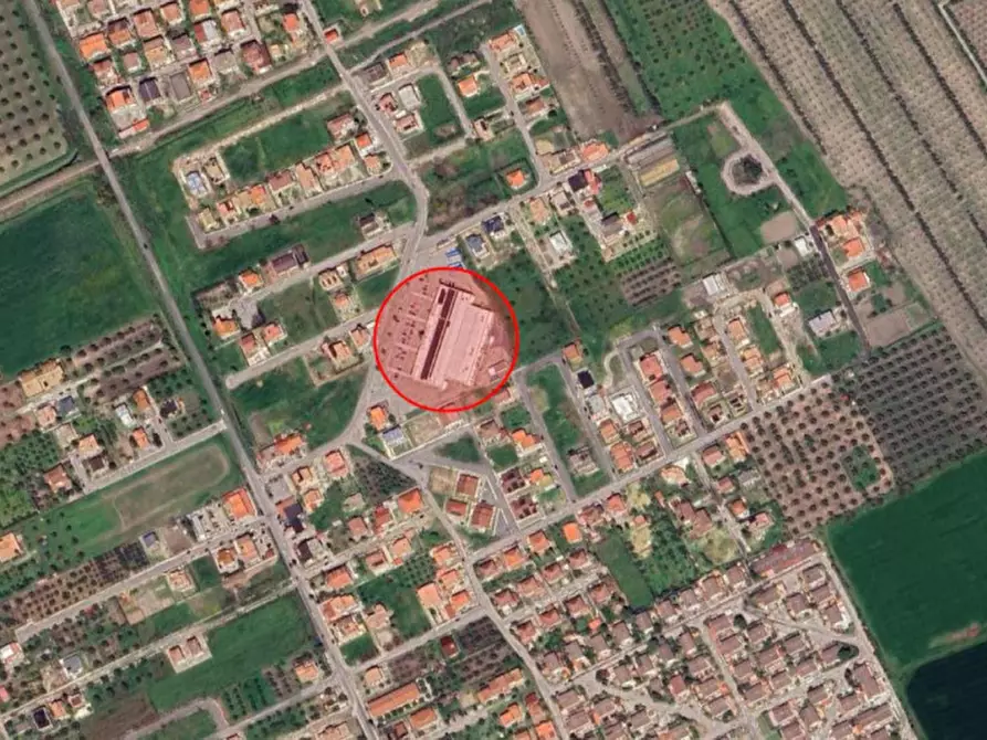 Immagine 14 di Negozio in vendita  in VIA TIRANA, N. snc a Cropani