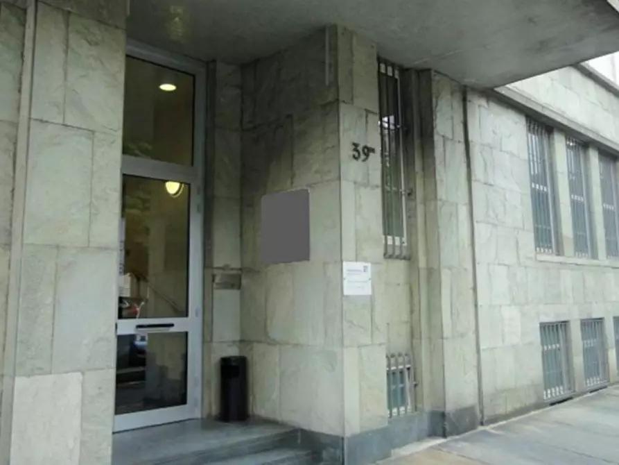 Immagine 6 di Ufficio in vendita  in Corso Giacomo Matteotti, N. 39 Bis a Torino