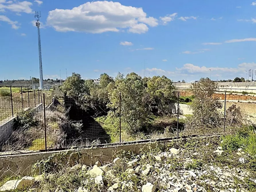 Immagine 9 di Terreno in vendita  in Viale Cipro, N. 2 a Lecce
