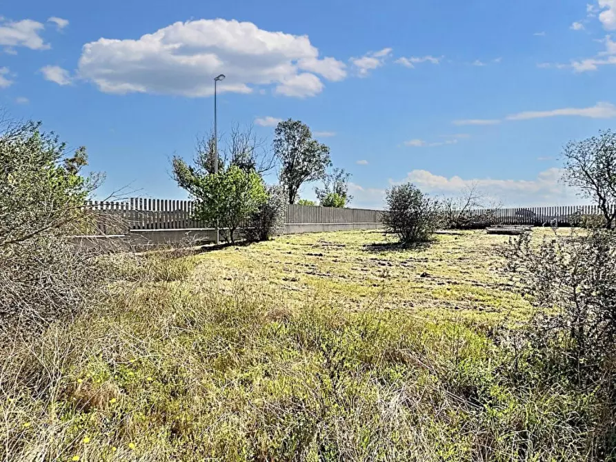 Immagine 10 di Terreno in vendita  in Viale Cipro, N. 2 a Lecce