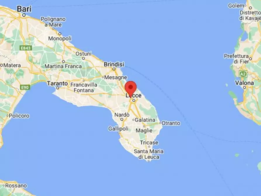 Immagine 20 di Terreno in vendita  in Viale Cipro, N. 2 a Lecce