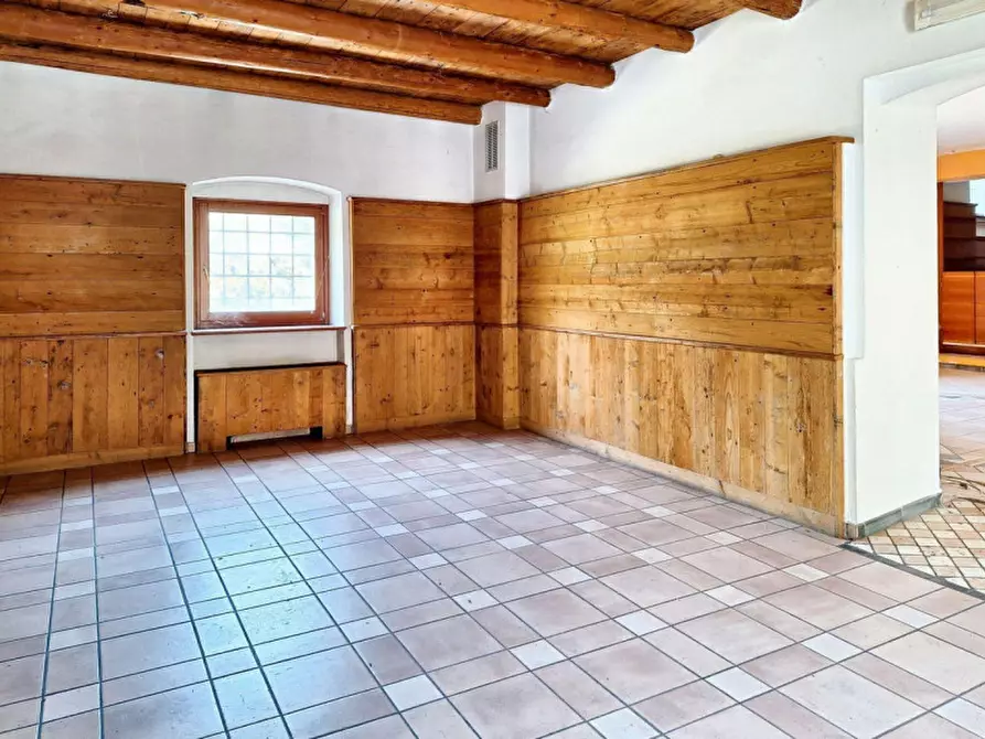 Immagine 5 di Negozio in vendita  in via Campagnola, N. snc a Dolcè