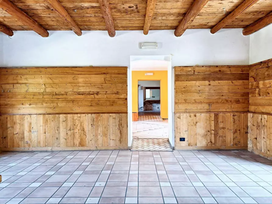 Immagine 6 di Negozio in vendita  in via Campagnola, N. snc a Dolcè