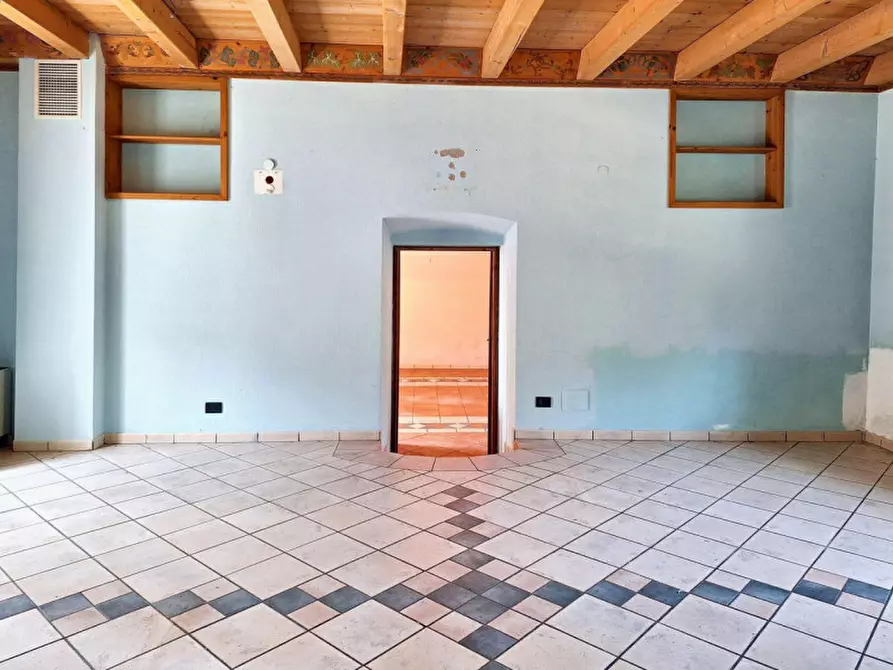 Immagine 8 di Negozio in vendita  in via Campagnola, N. snc a Dolcè
