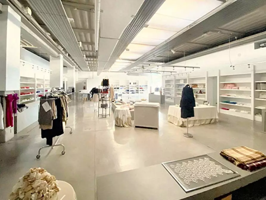 Immagine 4 di Capannone industriale in vendita  in Via Flaminia, N. Snc a Foligno