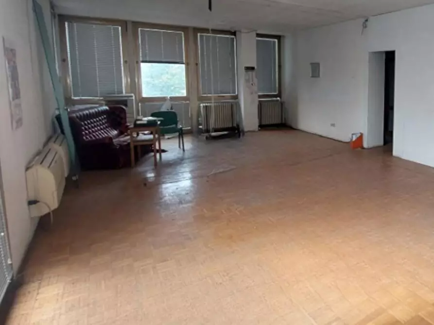 Immagine 7 di Ufficio in vendita  in Via Carlo Liviero, N. 2 a Città Di Castello