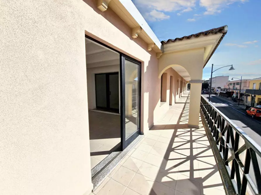 Immagine 9 di Ufficio in vendita  in Via Roma, N. 1 a Olbia