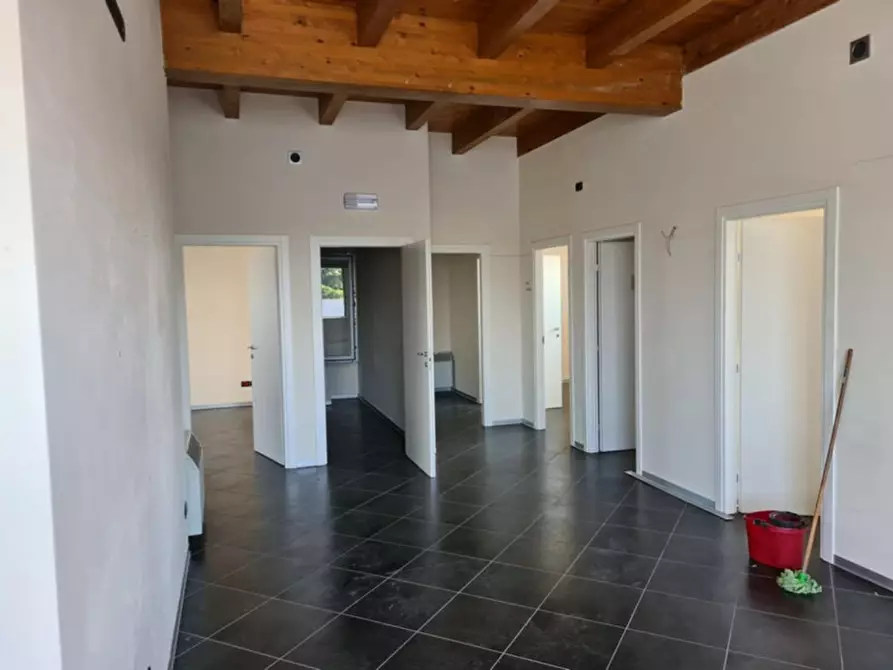 Immagine 5 di Negozio in vendita  in via Ugo Ruberti, N. snc a Quistello