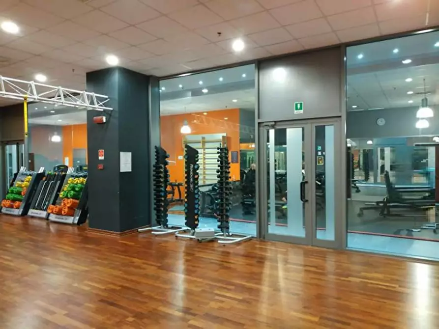 Immagine 19 di Attività commerciale in vendita  in Corso del Popolo, N. 10 a Padova