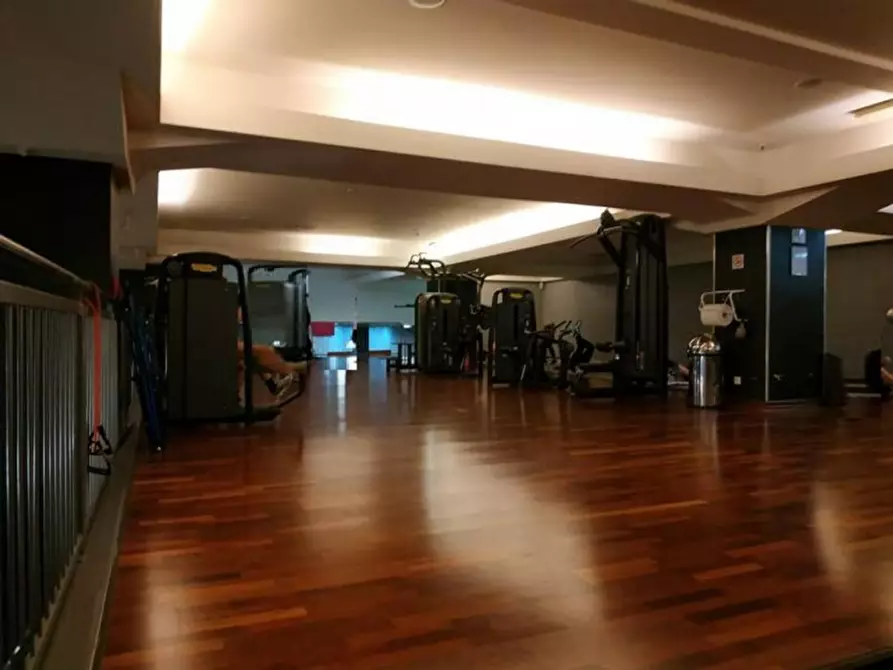 Immagine 21 di Attività commerciale in vendita  in Corso del Popolo, N. 10 a Padova