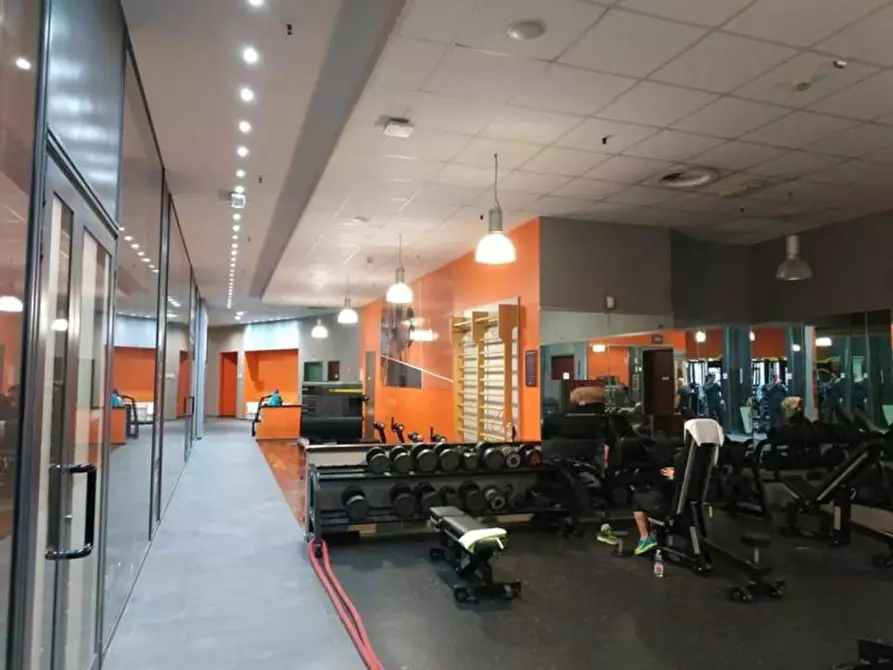 Immagine 25 di Attività commerciale in vendita  in Corso del Popolo, N. 10 a Padova