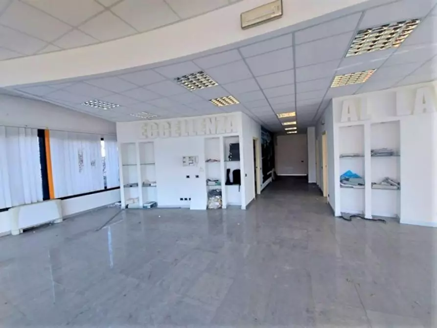 Immagine 7 di Capannone industriale in vendita  in Strada Statale 32 Ticinese, N. 7 a Pombia