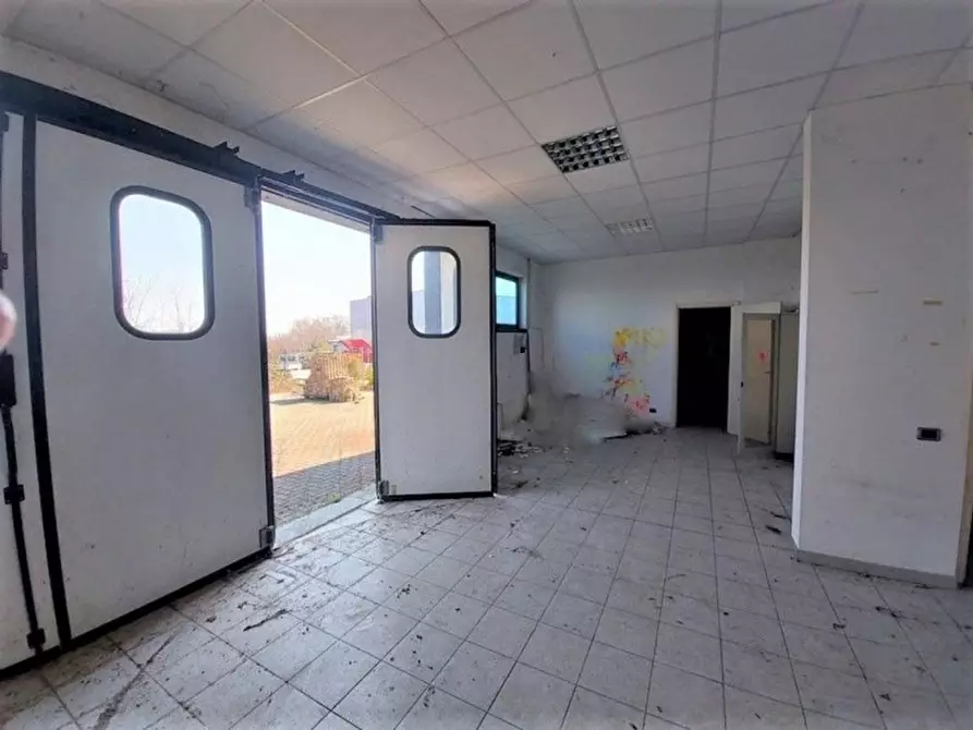 Immagine 10 di Capannone industriale in vendita  in Strada Statale 32 Ticinese, N. 7 a Pombia