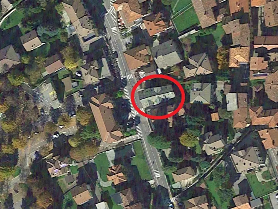 Immagine 11 di Ufficio in vendita  in Via Roma, N. 47 a Barzio