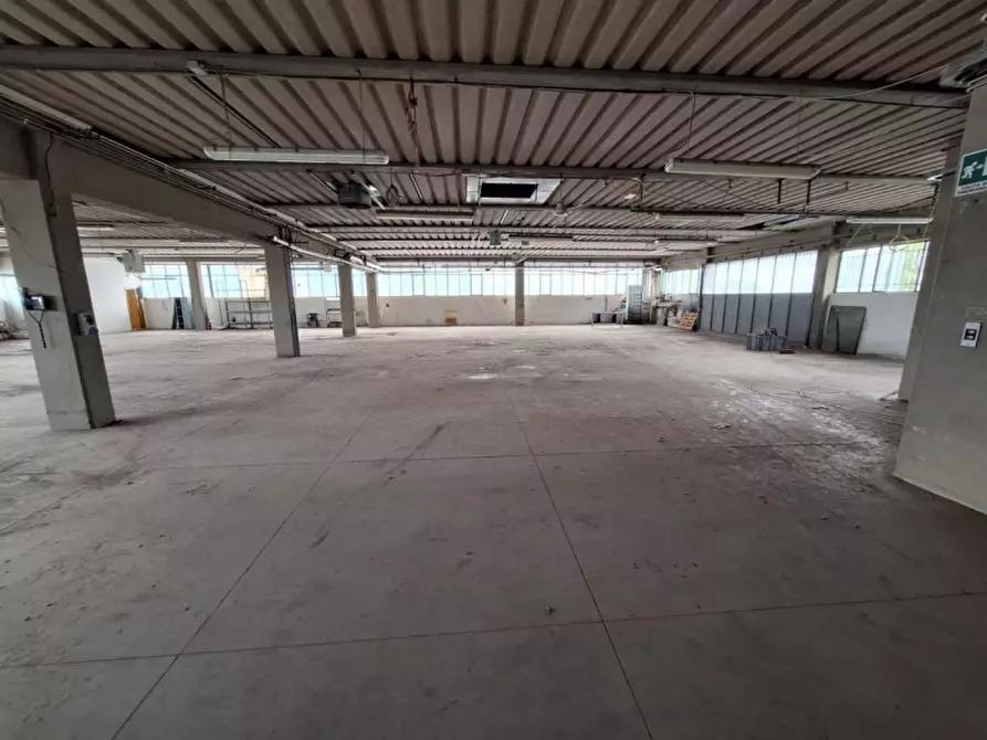 Immagine 1 di Capannone industriale in vendita  in via G. Galilei, N. 70 a Carmignano