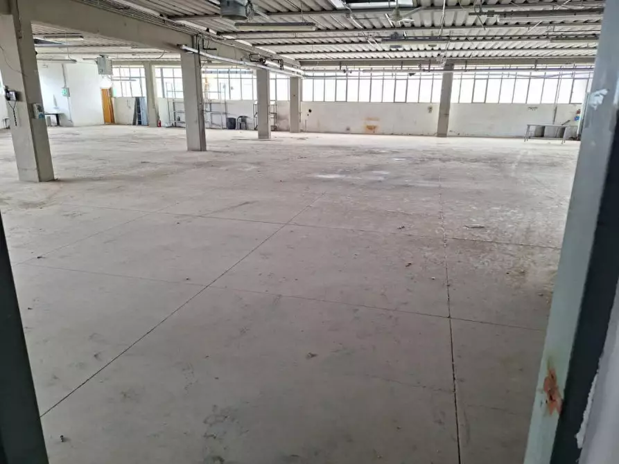 Immagine 4 di Capannone industriale in vendita  in via G. Galilei, N. 70 a Carmignano