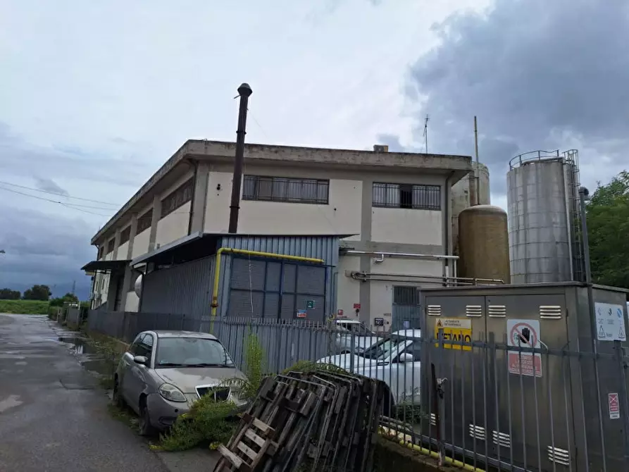 Immagine 10 di Capannone industriale in vendita  in via G. Galilei, N. 70 a Carmignano