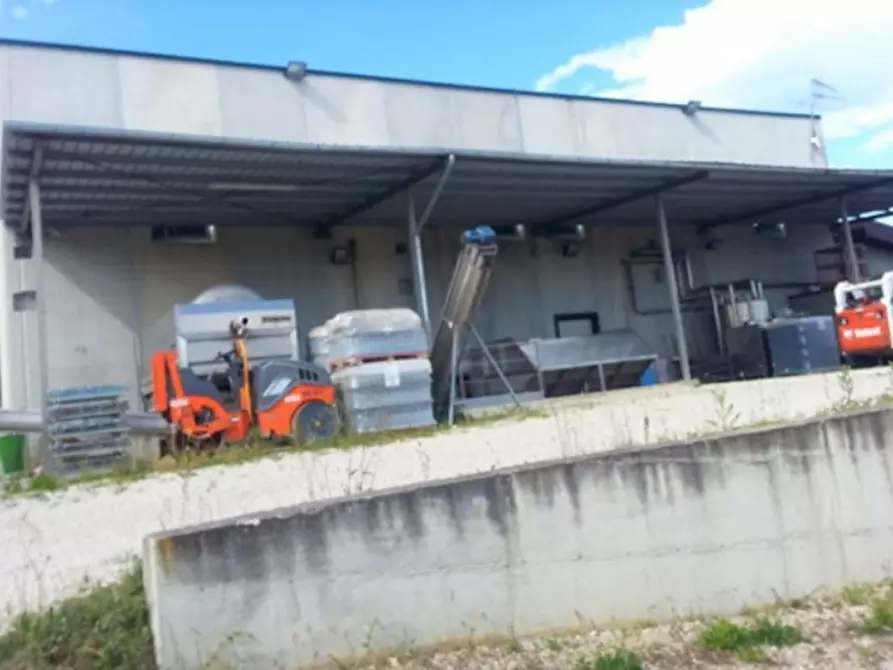 Immagine 2 di Capannone industriale in vendita  in Via Piangallo, N. 33/A a Corropoli